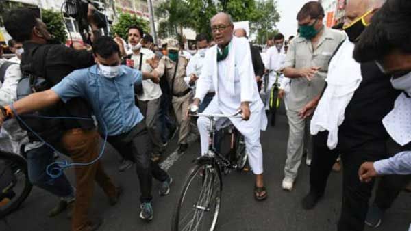 Lockdown: సైకిల్ ఎక్కిన పాపానికి ఎఫ్ఐఆర్, బస్తీమే సవాల్, షాక్, సైకిల్ భలే తొక్కాడు కదా!