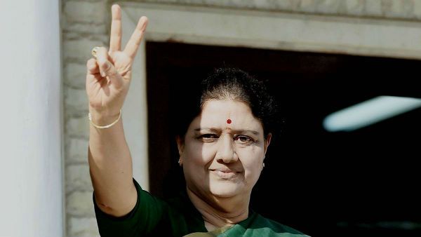 తమిళ రాజకీయాల్లో కుదుపు: శశికళ ఆగమనం: వచ్చేనెలే విడుదల: బీజేపీ నేత ట్వీట్ చేయడంపై