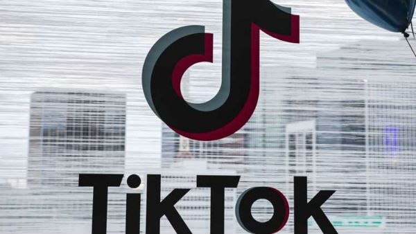 ఆండ్రాయిడ్, యాపిల్ ప్లే స్టోర్ ల నుండి టిక్‌టాక్ తొలగింపు.... ఆ నిషేధిత యాప్స్ కూడా