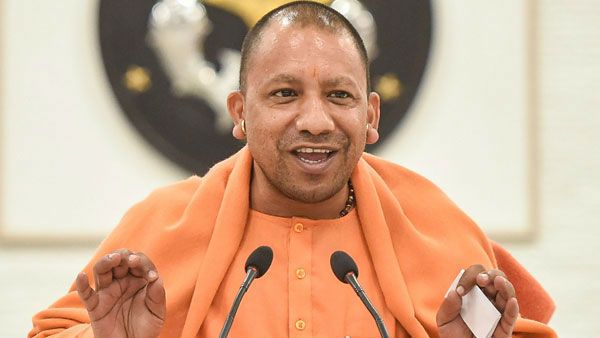 జనభా ఒక్కటే ఐనా! పాక్ కంటే యూపీ చాలా బెటర్: సీఎం యోగిపై పాక్ మీడియా ప్రశంసలు