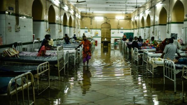 ఉస్మానియాలో ఘోరంగా పరిస్థితులు.. ముంచెత్తిన మురుగు నీరు.. కేసీఆర్ పై మర్డర్ కేసన్న బీజేపీ