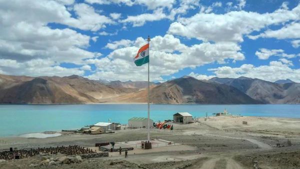 కార్గిల్, ఎల్ఏసీ పరిస్థితి వేరు, పీఎల్ఏతో డిస్కషన్స్ కంటిన్యూ: ఉత్తర ఆర్మీ చీఫ్ జోషి