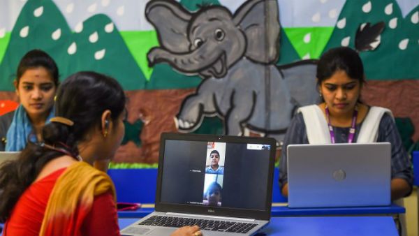 ఏపీ ఆన్ లైన్ క్లాసుల పేరుతో ఫీజుల దోపిడీ- కఠిన చర్యలకు విద్యా కమిషన్ ఆదేశాలు..