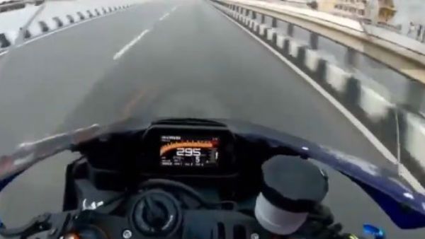 Lockdown: బాహుబలికే బావ, యమహా బైక్ లో 300 కిలోమీటర్ల స్పీడ్, ఫ్లైఓవర్ షేక్, బావలుసయ్యా ( వీడియో) !