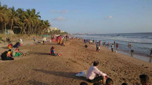 Coronavirus: గోవాలో లాక్ డౌన్, ఆగస్టు వరకు కర్ఫ్యూ, సీన్ సితారా, బీచ్ లో పొలోమంటూ పాటు !