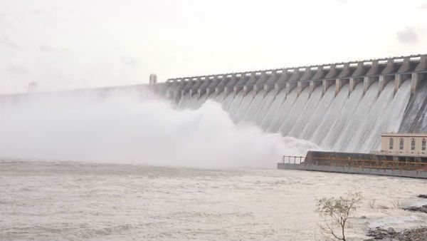 వరుసగా రెండో ఏడాదీ జగన్ కు తీపి కబురు- వరుణుడి కరుణ- మరోసారి ప్రాజెక్టులకు జలకళ...