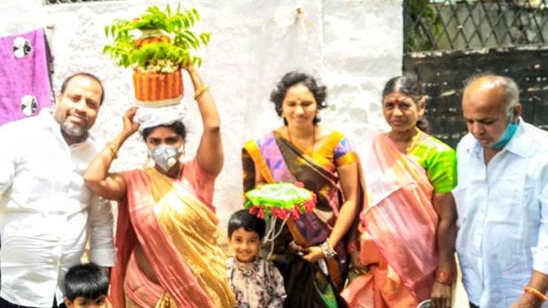 లాల్‌ దర్వాజ 