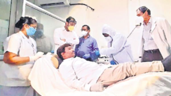 ప్లాస్మా దానం చేసిన కర్నూలు ఎమ్మెల్యే: పలువురికి ఆదర్శంగా నిలిచిన సుధాకర్..