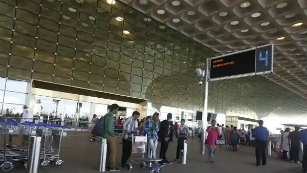 జీవీకే గ్రూప్ కు భారీ షాక్ - కృష్ణారెడ్డి, కుమారుడిపై సీబీఐ కేసు -ముంబై ఎయిర్ పోర్టు పనుల్లో అవినీతి