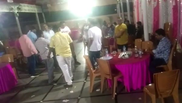 Lockdown curfew: అధికార పార్టీ లీడర్ బర్త్ డే ‘మందు’పార్టీ: 250 మంది జల్సాలు, శివశివ, సీఎం!