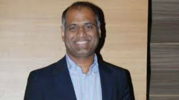 పీవీపీకి ముందస్తు బెయిల్: విజయవాడలో ప్రత్యక్షం, సీఎం జగన్‌తో ముచ్చట్లు