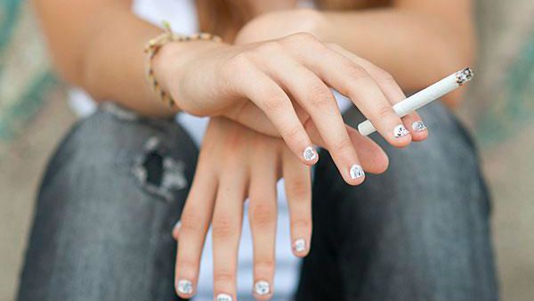 స్మోకర్స్ బీ కేర్‌ఫుల్ : పొగరాయుళ్లకే కరోనావైరస్ రిస్క్ ఎక్కువట..!