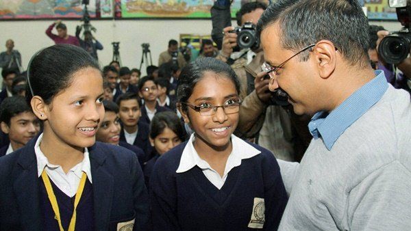 ఫలించిన కేజ్రీవాల్ మంత్రం: CBSE 12వ తరగతి ఫలితాల్లో ఢిల్లీ ప్రభుత్వ స్కూళ్లు ప్రదర్శన అదుర్స్..!
