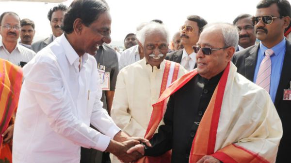 తెలంగాణతో ప్రణబ్‌ ముఖర్జీకి ఎంతో అనుబంధం - బిల్లుపైనా సంతకం - సీఎం కేసీఆర్ దిగ్భ్రాంతి