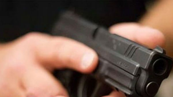 హైదరాబాద్‌లో కాల్పుల కలకలం: గాల్లోకి ఆర్మీ జవాన్ ఫైరింగ్, రంగంలోకి పోలీసులు..