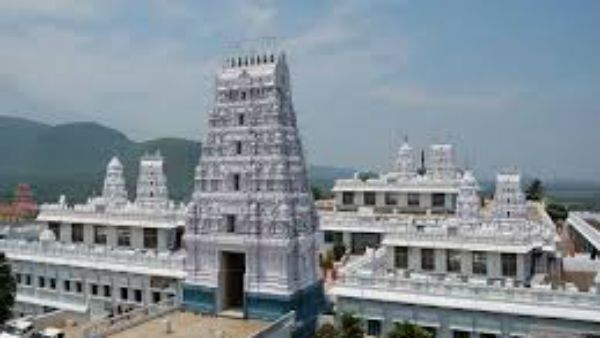 అన్నవరంలో కరోనా కలకలం... మరో 29 మంది సిబ్బందికి పాజిటివ్...