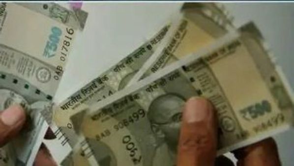 అనంతలో ఫేక్ కరెన్సీ కలకలం: రూ.10 లక్షల విలువగల రూ.500 నోట్లు..