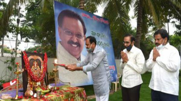 ప్రముఖ సింగర్ ఎస్పీ బాలసుబ్రహ్మణ్యం క్షేమం కోసం .. వైసీపీ ఎమ్మెల్యే భూమన పూజలు
