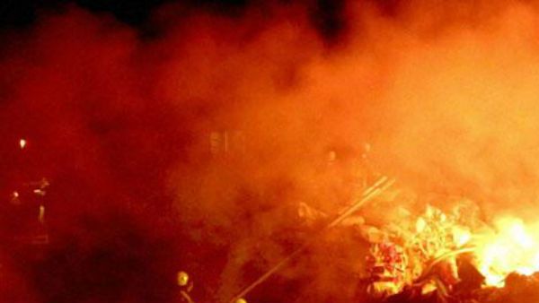 అనంతపురం ప్రభుత్వ ఆసుపత్రిలో మంటలు: సకాలంలో: పేషెంట్లు సేఫ్