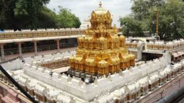 విజయవాడ దుర్గగుడిలో కరోనా కలకలం- ఈవో సహా 18 మందికి పాజిటివ్...