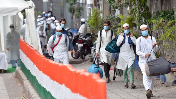 తబ్లీగీజమాత్ సంస్థపై ఈడీ దాడుల కలకలం .. మనీ లాండరింగ్ లావాదేవీలపై దేశ వ్యాప్తంగా సోదాలు