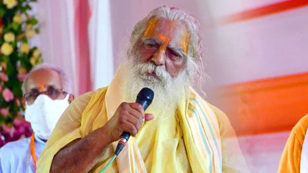 రామ జన్మభూమి ట్రస్ట్ సారథి నృత్యగోపాల్ దాస్‌కు కరోనా: ప్రధానితో వేదిక పంచుకున్న మహంత్