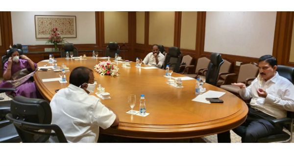 బీజేపీ నేతలతో సోము వీర్రాజు వరుస భేటీలు - సుజనా, పురంధేశ్వరితో కీలక మంతనాలు..