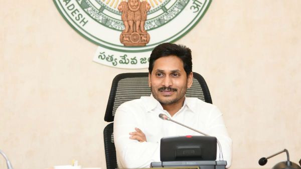 ఏపీలో బల్క్ డ్రగ్ పార్క్ ఏర్పాటు .. శరవేగంగా నిర్ణయాలు .. కేంద్రం వద్ద పావులు కదపనున్న జగన్ సర్కార్