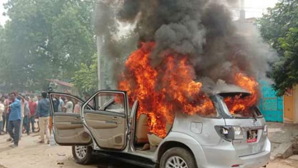 కార్పొరేటర్ ను కొట్టి, కారుకు నిప్పు - ఖమ్మంలో అనూహ్య సంఘటన - అసలేం జరిగిందంటే..