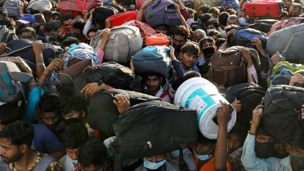 ఫేక్ న్యూస్ కారణంగానే వలస కార్మికుల్లో ఆందోళనలు: హోంమంత్రిత్వ శాఖ