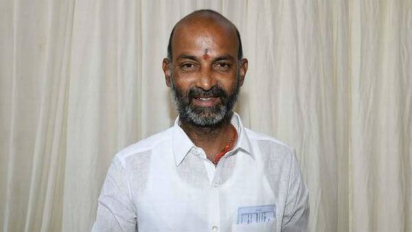 జీహెచ్ఎంసీఎన్నికలు టార్గెట్ గా కమలదళం .. బీజేపీ పాదయాత్ర.. రంగంలోకి బండి సంజయ్