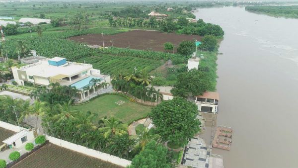 చంద్రబాబు ఇంటికి ప్రమాద హెచ్చరికలు, మరో 36 ఇళ్లకు కూడా.. వరదనీరు పోటెత్తడంతో..