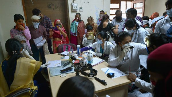 ఏపీలో క్రమంగా తగ్గుతున్న కరోనా- 24 గంటల్లో 8 వేల కేసులు- తగ్గిన మృతులు..