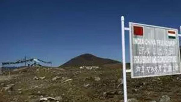 హమ్మయ్యా.. ఎట్టకేలకు ఐదుగురు భారతీయులను అప్పగించిన చైనా..