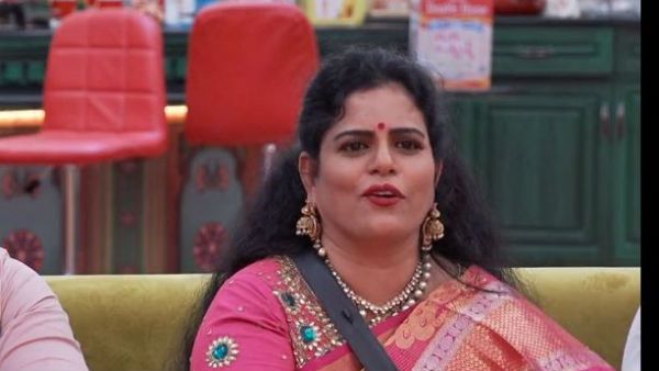 ఏపీ సీఎం జగన్ ను టార్గెట్ చేసిన కరాటే కళ్యాణి .. పొలిటికల్ ఎంట్రీ పై ఆసక్తికర వ్యాఖ్యలు