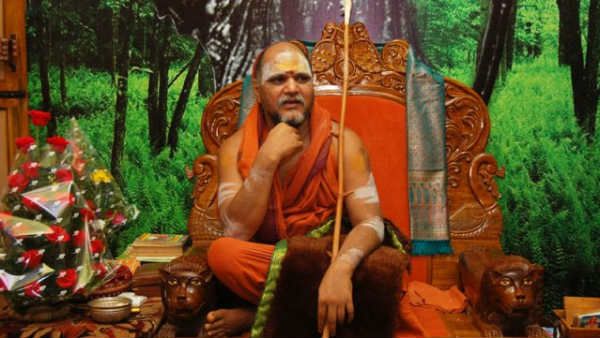 బాబ్రీ తీర్పు : సనాతనధర్మం రక్షించబడిందన్న స్వరూపానంద, ఇది హిందువుల విజయమన్న శ్రీనివాసానంద