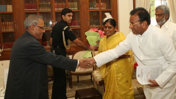 వైఎస్సార్‌ కుటుంబంపై ప్రణబ్‌కు ఎంతో ప్రేమ- మృతి జీర్ణించుకోలేకపోతున్నామన్న మేకపాటి....