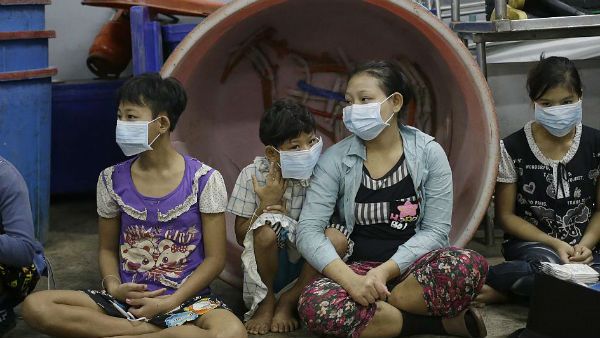 షాకింగ్ : ఆధునిక బానిసత్వంలో 29 మిలియన్ల మంది మహిళలు,బాలికలు...