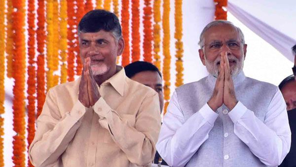 అమరావతి శంకుస్థాపనకు నేటితో ఐదేళ్ళు... నాడు రైతుల హర్షం .. నేడు కన్నీటి వర్షం