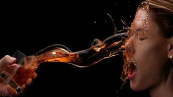 నిద్రిస్తున్న ముగ్గురు అక్కాచెల్లెళ్లపై యాసిడ్‌ దాడి చేసిన ఆగంతకుడు .. యూపీలో మరో దారుణం