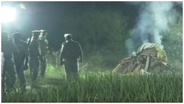 అంతిమ సంస్కారం ప్రాథమిక హక్కు... హత్రాస్ ఘటనపై హైకోర్టు కీలక వ్యాఖ్యలు... సుమోటో కేసు..