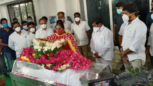 తెలంగాణ తొలి హోం మంత్రి కన్నుమూత: కార్మికుడి స్థాయి నుంచి ఉద్యమనేతగా