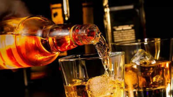 స్వదేశీ దిశగా కేంద్రం మరో అడుగు - ఆర్మీ క్యాంటీన్లలో విదేశీ సరుకుల విక్రయాలు బంద్