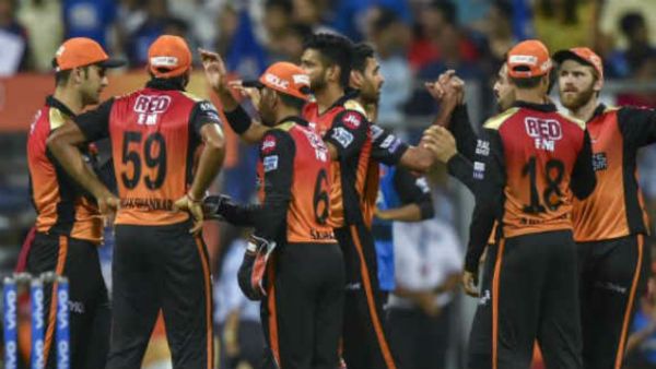 IPL 2020: రాజస్థాన్ రాయల్స్ పై విజయంతో సజీవంగా సన్‌రైజర్స్ ప్లే ఆఫ్ ఆశలు