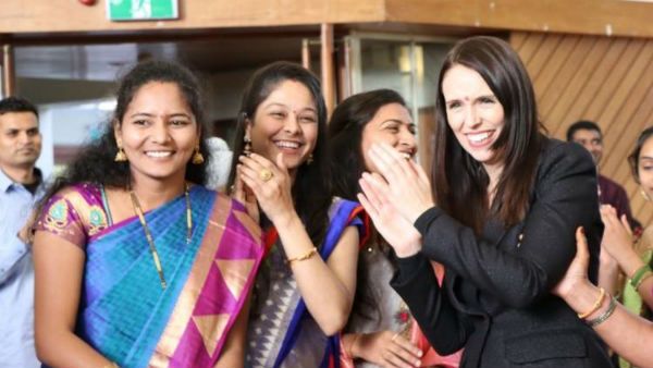 తెలుగువారి అండతో ఆ గెలుపు: బతుకమ్మ వేడుకల్లో ఆ మహిళా ప్రధాని..?