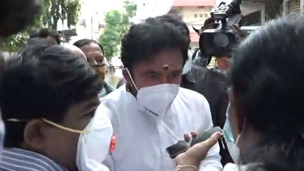 ముంపు ప్రాంతాల్లో పర్యటన... జీహెచ్ఎంసీ కమిషనర్‌పై కేంద్రమంత్రి కిషన్ రెడ్డి ఫైర్...