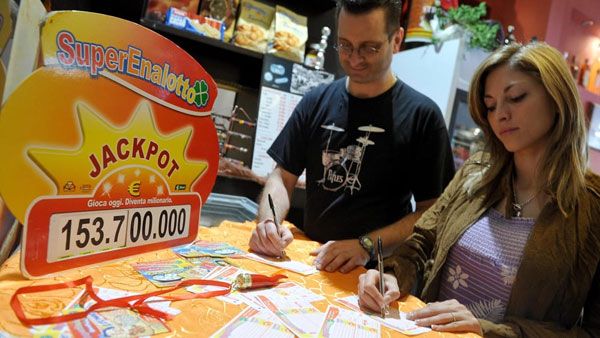 ఇటలీకి వెళ్లకుండానే.. రూ.4.6 బిలియన్ భారీ జాక్‌పాట్ కొట్టే అవకాశం..ఎలాగంటే..!