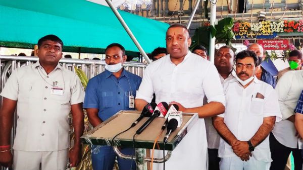 ఏపీలో స్ధానిక ఎన్నికలు కష్టమే- బాంబు పేల్చిన మంత్రి గౌతంరెడ్డి-ఈసీ ఏర్పాట్ల వేళ...