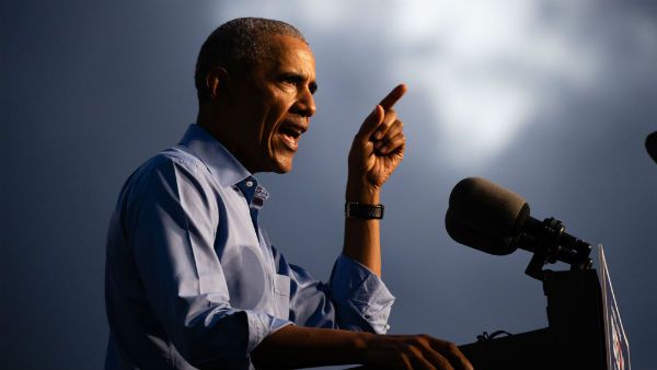 ట్రంప్‌కు అధ్యక్ష పదవి ఓ రియాల్టీ షో-కరోనా చావులకు బాధ్యుడు- ఒబామా నిప్పులు..