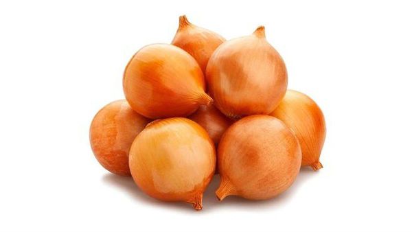 ఫేస్‌బుక్‌ విచిత్ర నిర్ణయం- సెక్సీగా ఉందని ఉల్లిపాయ ఫొటో తొలగింపు- విమర్శలతో వెనక్కి...